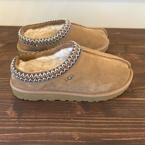 UGG Tasman Women’s Slip On Shoe